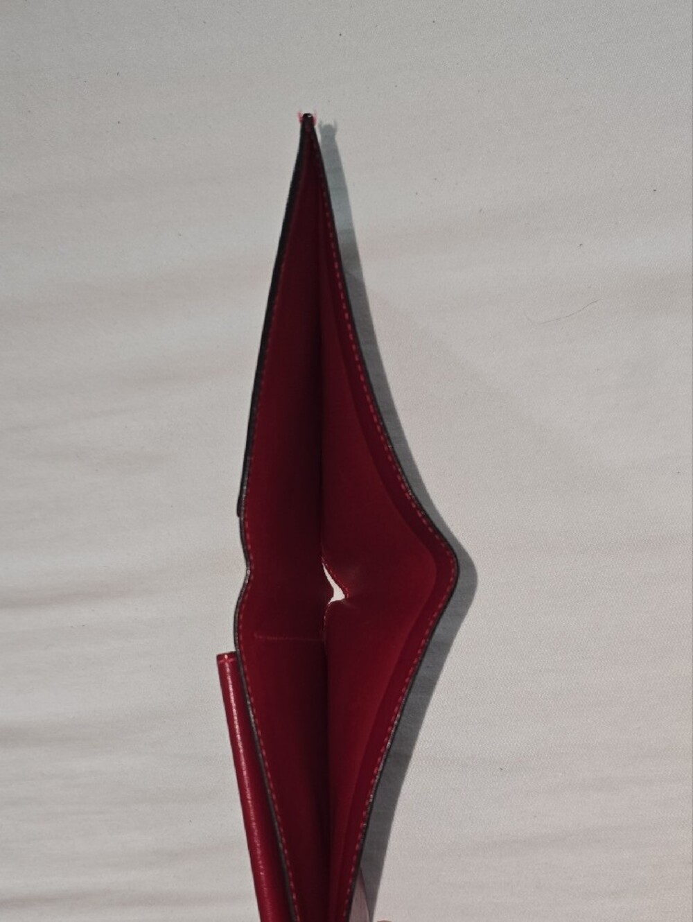 Hermes Red Compact Leather BiFold Wallet - Picture 4 of 10